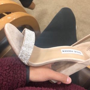STEVE MADDEN RHINESTONE BLOCK HEEL